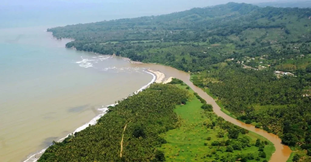 Descubre la riqueza histórica de una región impregnada de cultura y tradición